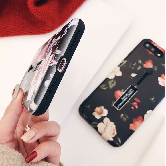 iPhone 2 for 5$ ‼️ X/7/8/7PLUA/8PLUS FLORAL CASE - Picture 4 of 6